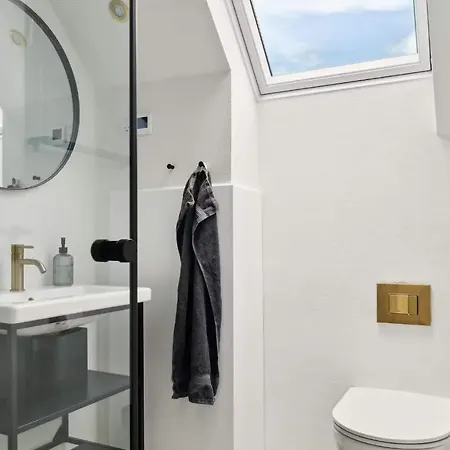 Сasa de vacaciones Luxurious Renovated Vacation And Sea View Knebel