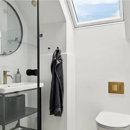 Luxurious Renovated Vacation And Sea View