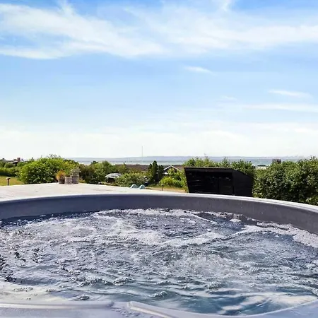 Luxurious Renovated Vacation And Sea View Сasa de vacaciones *