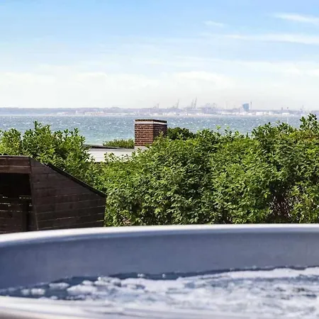 Luxurious Renovated Vacation And Sea View